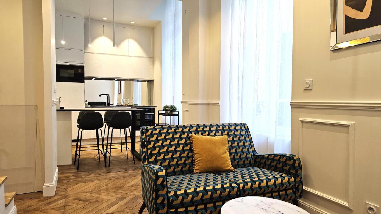 Charmant Studio Hypercentre Reims Apartment Luaran gambar